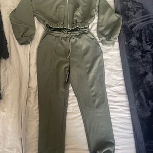 Hunter Green Windsor Sweatpants, Size S